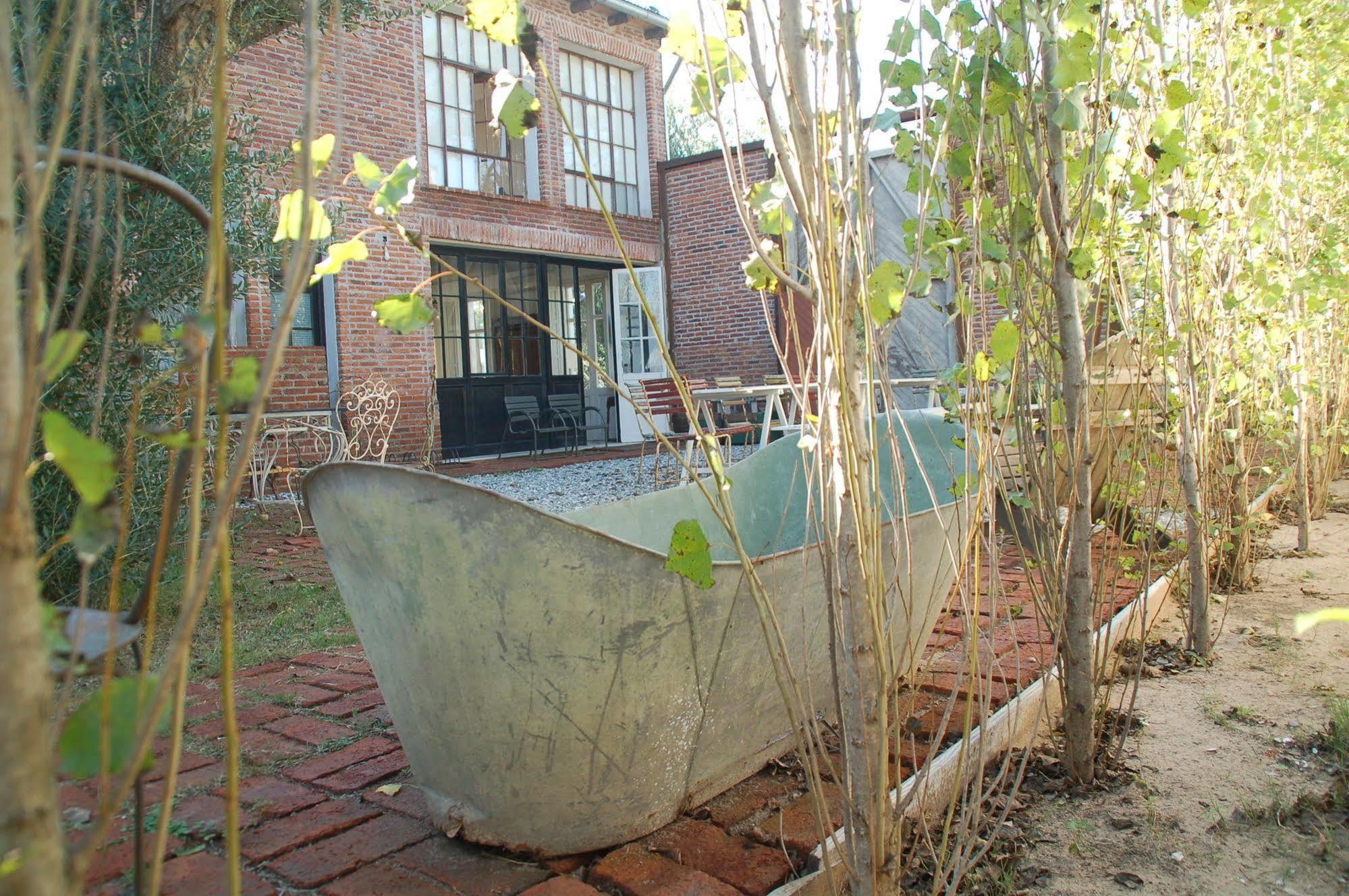 Posada Casa Zinc Manantiales ภายนอก รูปภาพ